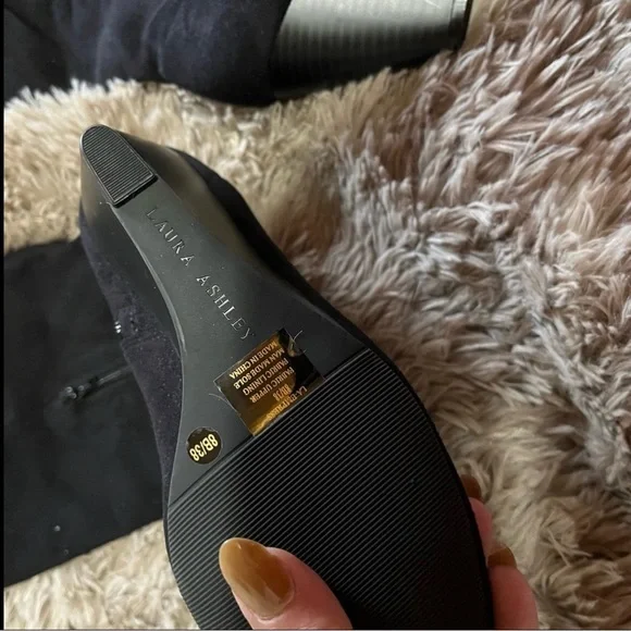 NWOB LAURA ASHLEY - Black - Wedge Boot - Suede - Picture 2 of 5